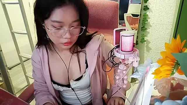 DanicaDreamX online show from 02/23/26, 09:17