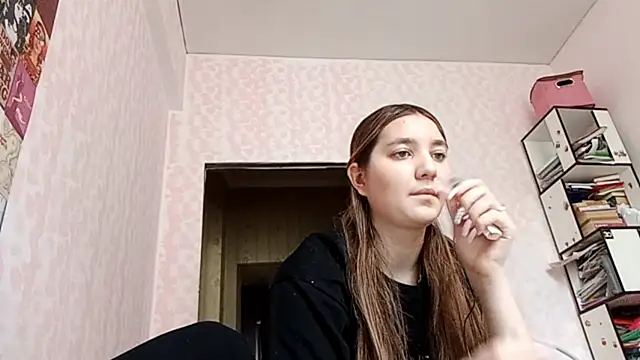 Snapshot of JanineThielman chatting on 04/28/26, 08:52 JanineThielman online show from 04/28/26, 08:52