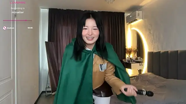 Snapshot of minnie_joy chatting on 06/22/26, 12:35 minnie joy online show from 06/22/26, 12:35