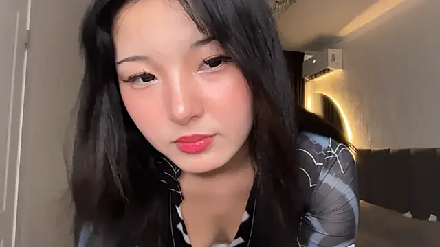 Snapshot of minnie_joy chatting on 07/11/26, 12:30 minnie joy online show from 07/11/26, 12:30