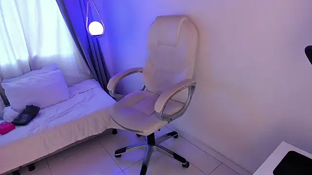 NixieSterling online show from 03/16/26, 08:02