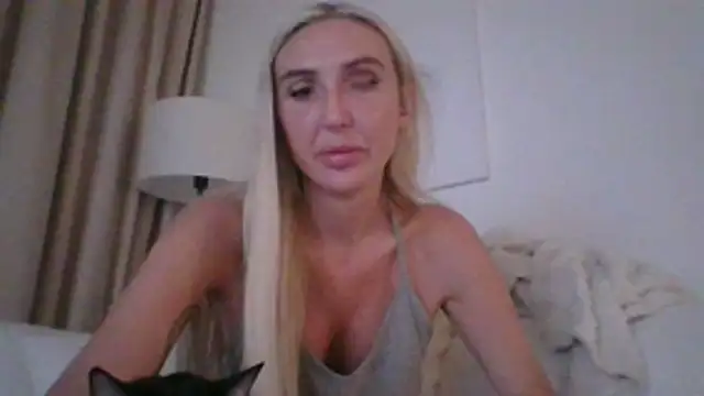 kinkykara25 online show from 03/07/26, 04:59