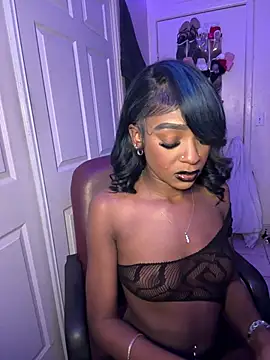 Snapshot of MidnightChanel chatting on 03/03/26, 10:10 MidnightChanel online show from 03/03/26, 10:10