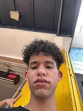 Snapshot of Stickmendez chatting on 02/27/26, 08:42 Stickmendez online show from 02/27/26, 08:42