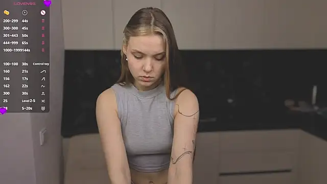 HinaVibe online show from 03/15/26, 03:51