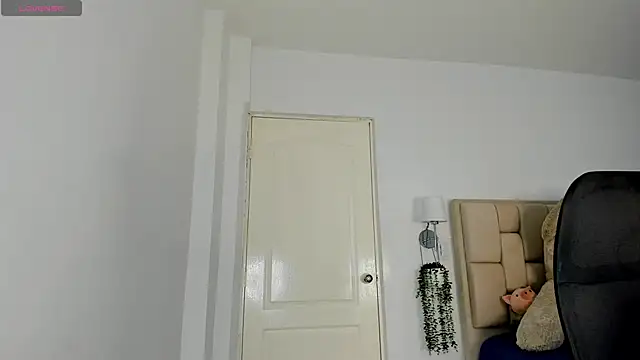 Yasmin cute online show from 05/19/26, 08:37