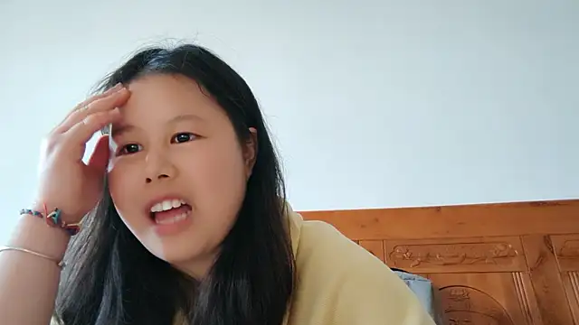 Snapshot of Hannah-33 chatting on 02/27/26, 06:57 Hannah-33 online show from 02/27/26, 06:57