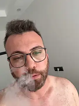 Snapshot of berkay977 chatting on 06/27/26, 03:28 berkay977 online show from 06/27/26, 03:28