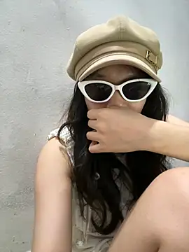 Nancyk6 online show from 05/17/26, 04:25