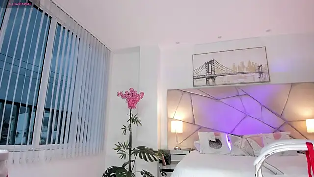 Snapshot of michelle_Delacour chatting on 03/02/26, 09:43 michelle Delacour online show from 03/02/26, 09:43