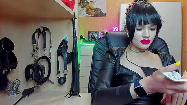 KristiTopxx online show from 10/15/25, 06:08