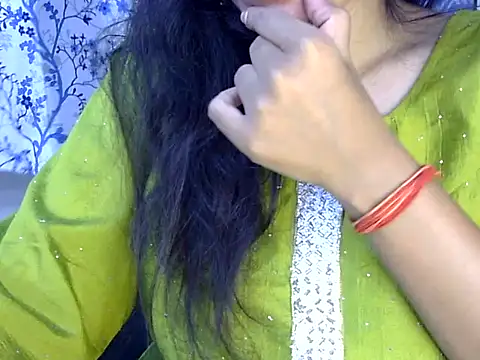 Snapshot of Neha_Sharma2 chatting on 06/08/26, 01:33 Neha Sharma2 online show from 06/08/26, 01:33