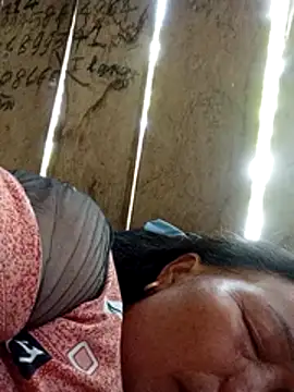 heesuu11 online show from 04/09/26, 05:18