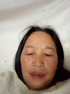 heesuu11 online show from 04/30/26, 09:41