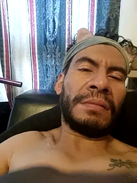 Snapshot of boyp3netrat0r chatting on 07/10/26, 11:46 boyp3netrat0r online show from 07/10/26, 11:46