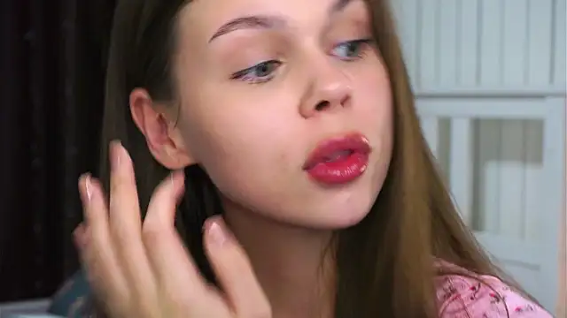 EarthaLevra online show from 04/17/26, 08:23