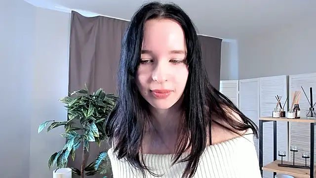 Snapshot of DeannSpatafore chatting on 03/23/26, 05:44 DeannSpatafore online show from 03/23/26, 05:44