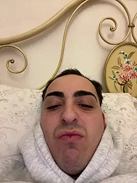 Snapshot of ombra99 chatting on 03/04/26, 02:34 ombra99 online show from 03/04/26, 02:34