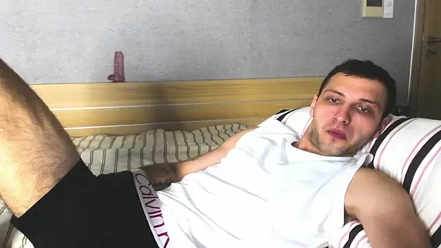 Snapshot of DarkRogue19 chatting on 03/04/26, 05:46 DarkRogue19 online show from 03/04/26, 05:46