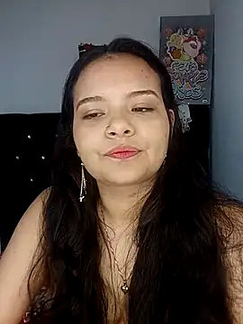 Snapshot of Emily_Rouse23 chatting on 05/06/26, 03:46 Emily Rouse23 online show from 05/06/26, 03:46