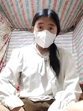 Lala-labu online show from 03/13/26, 09:27