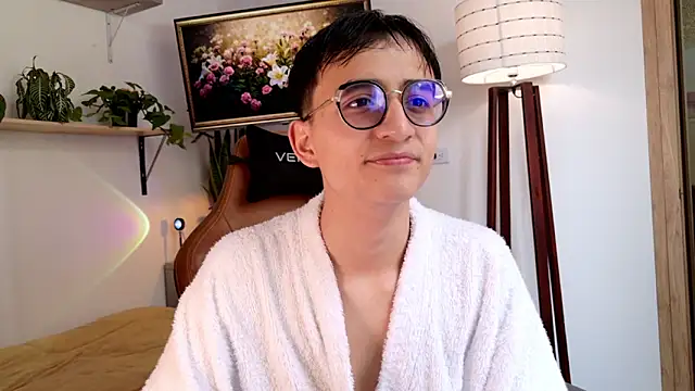 Snapshot of Sr_evann chatting on 03/04/26, 03:29 Sr evann online show from 03/04/26, 03:29