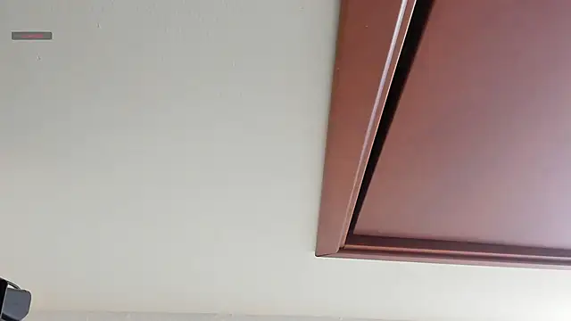 KissMeSara online show from 04/25/26, 09:45