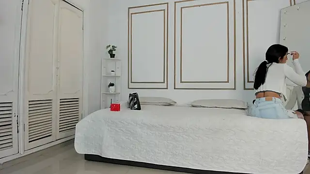 emily gaviria1 online show from 03/28/26, 12:16