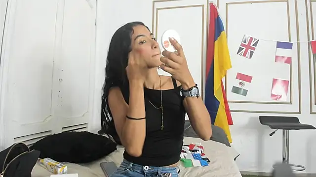 emily gaviria1 online show from 06/16/26, 01:47