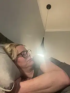 Amelie BlondeXX online show from 03/01/26, 11:56