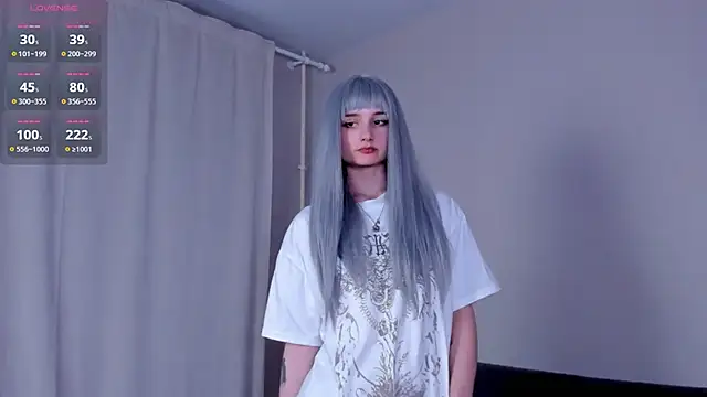 kira montelle online show from 04/05/26, 07:11