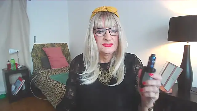 sophyTV online show from 03/28/26, 01:43