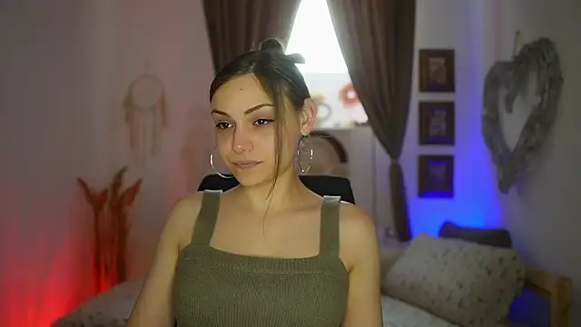 Snapshot of Sidney_Sweety chatting on 05/10/26, 01:05 Sidney Sweety online show from 05/10/26, 01:05
