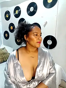 medusafox  online show from 03/09/26, 04:27