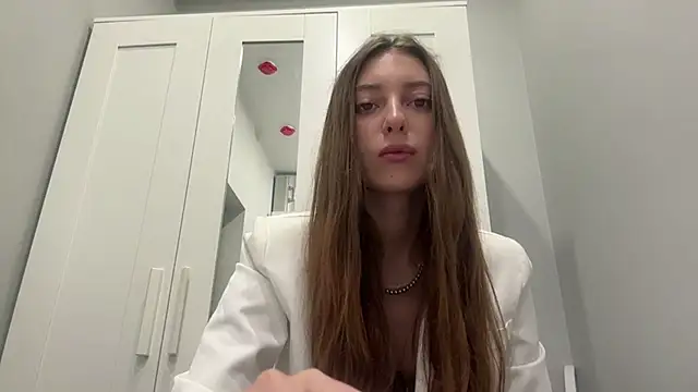 selena favn online show from 04/02/26, 01:14