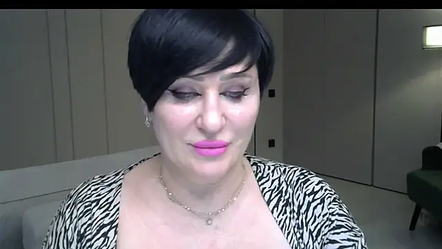 Kleotempt online show from 04/18/26, 07:07