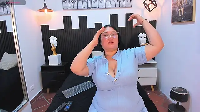 sienna cavalli online show from 04/17/26, 12:41