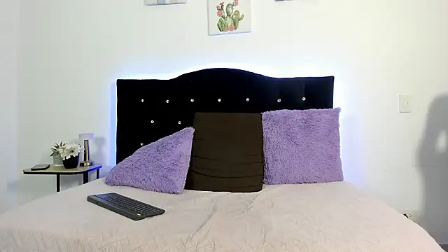 Eros Lux online show from 03/08/26, 10:46