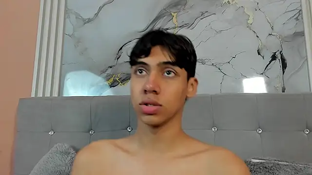 Eros Lux online show from 04/19/26, 02:49