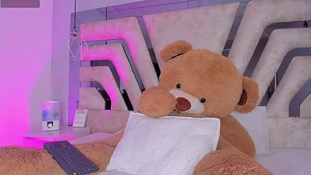 AuroraFlowers online show from 03/31/26, 07:25