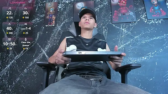 DylanRoyce  online show from 02/27/26, 01:00