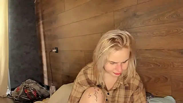 AmmyLuu online show from 05/01/26, 12:32