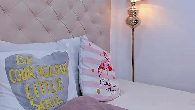 Snapshot of nina_joyce chatting on 03/03/26, 07:42 nina joyce online show from 03/03/26, 07:42