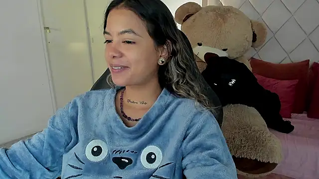 Snapshot of dulce_lyraa1 chatting on 03/05/26, 04:08 dulce lyraa1 online show from 03/05/26, 04:08