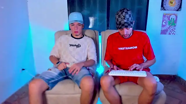 alex and christhoper online show from 03/25/26, 04:40