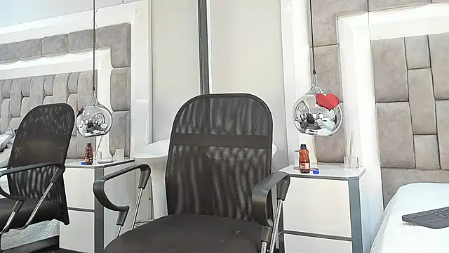 Snapshot of Austin_Reedss chatting on 02/24/26, 03:21 Austin Reedss online show from 02/24/26, 03:21