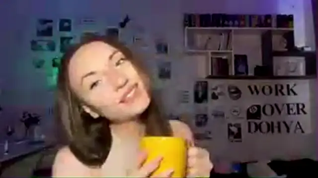 Snapshot of JeannaLanno chatting on 03/01/26, 04:58 JeannaLanno online show from 03/01/26, 04:58