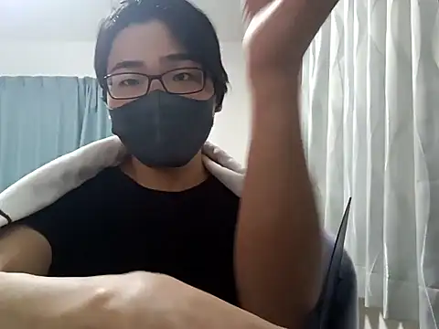 Snapshot of koarannkunn chatting on 04/23/26, 10:14 koarannkunn online show from 04/23/26, 10:14