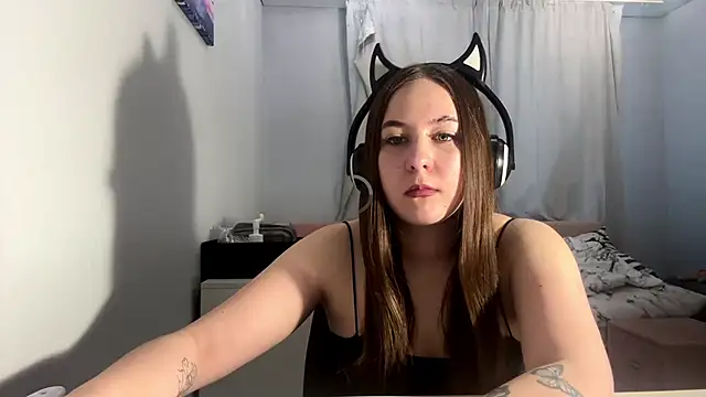 Snapshot of SheryllPickrel chatting on 03/04/26, 01:06 SheryllPickrel online show from 03/04/26, 01:06