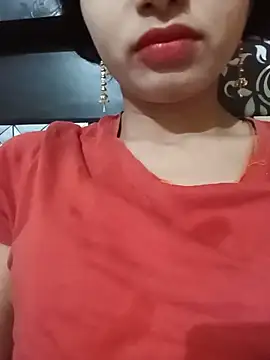 Snapshot of Rashmika_Mandana chatting on 05/16/26, 11:14 Rashmika Mandana online show from 05/16/26, 11:14